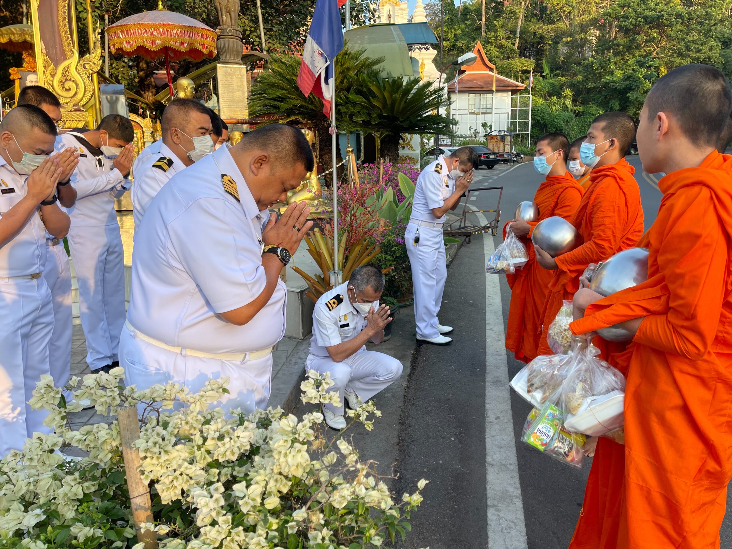 You are currently viewing จัดกิจกรรมน้อมลำรึกถึงพระคุณของ พล.ร.อ.พระเจ้าบรมวงศ์เธอ พระองค์เจ้าอาภากรณ์เกียรติวงศ์ กรมหลวงชุมพรเขตอุดมศักดิ์