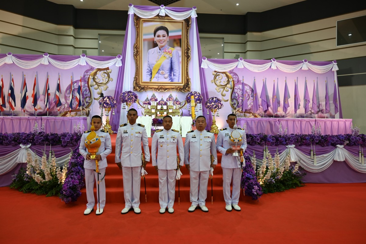 You are currently viewing น.อ.สานนท์  รักหนู หัวหน้าสถานีวัดความสั่นสะเทือนจังหวัดเชียงใหม่ พร้อมด้วยข้าราชการ สถานีวัดความสั่นสะเทือนฯ ร่วมพิธีถวายเครื่องราชสักการะและวางพานพุ่ม และจุดเทียนถวายพระพรชัยมงคล เนื่องในโอกาสวันเฉลิมพระชนมพรรษา สมเด็จพระนางเจ้าฯ พระบรมราชินี ณ ห้องรวงผึ้ง ๑ ศูนย์ประชุมและแสดงสินค้านานาชาติเฉลิมพระเกียรติ จังหวัดเชียงใหม่ ในวันที่ ๓ มิถุนายน ๒๕๖๘