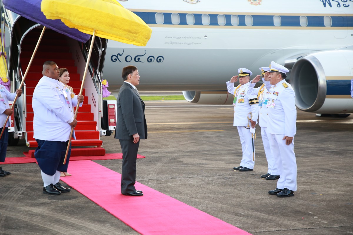 You are currently viewing พระบาทสมเด็จพระเจ้าอยู่หัว และสมเด็จพระนางเจ้า ฯ พระบรมราชินี เสด็จพระราชดำเนิน ทรงเป็นองค์ประธานเปิดโครงการ “ปูทาง…สู่การตื่นรู้ ธรรมนาวา “วัง” (ภาคประชาชน) รุ่นที่ ๔” ณ ศูนย์ประชุมและแสดงสินค้านานาชาติ   เฉลิมพระเกียรติ ๗ รอบ พระชนมพรรษา อำเภอเมืองเชียงใหม่ จังหวัดเชียงใหม่ ในวันอาทิตย์ ที่ ๑๓ กรกฎาคม ๒๕๖๘    โดยมี ร.ท.ฉลาม แก้ววิเศษ นายทหารซ่อมบำรุง ฯ สถานีวัดความสั่นสะเทือนจังหวัดเชียงใหม่ เข้าร่วมรับ – ส่ง เสด็จ ฯ