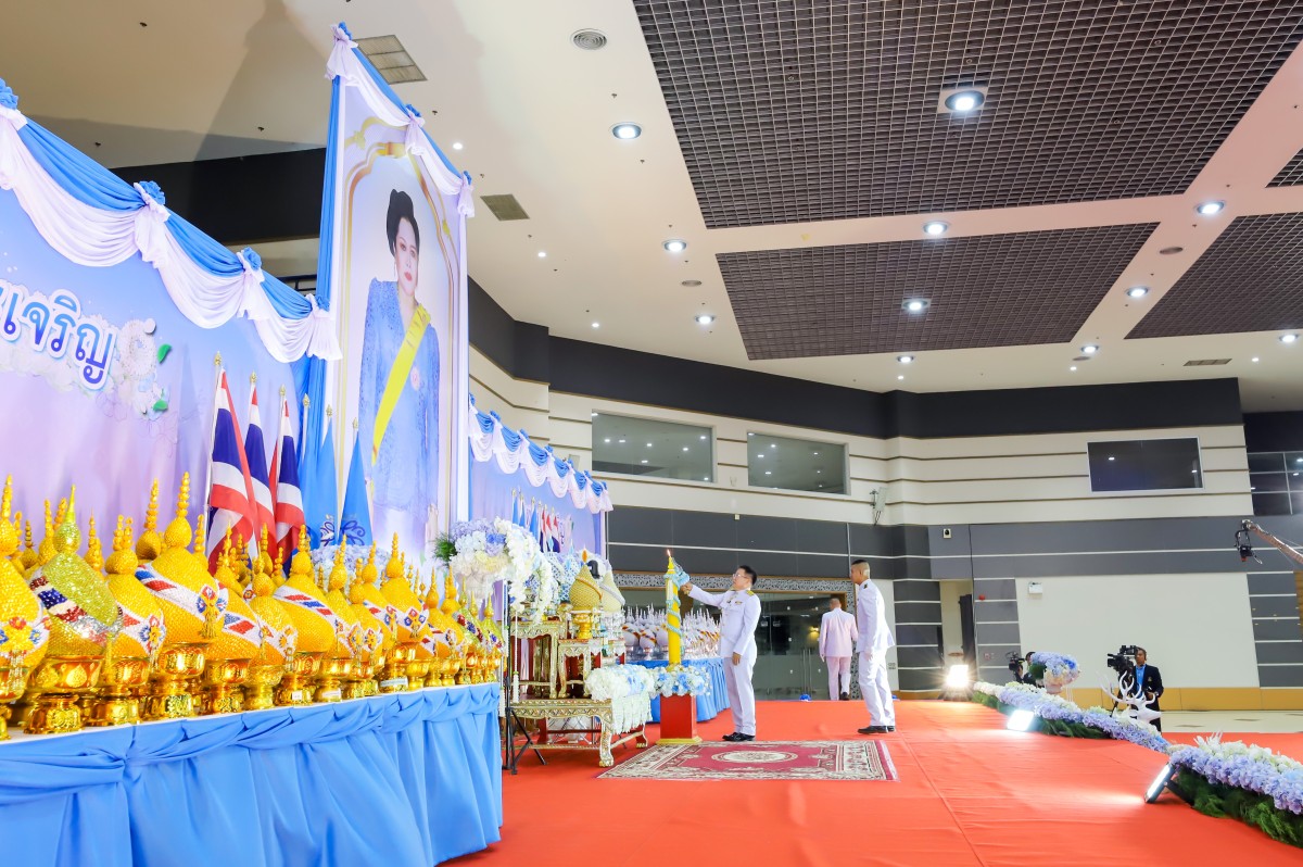 You are currently viewing ร.อ.พีรวิชญ์  ตัดใจ นายทหารควบคุมคุณภาพการวิเคราะห์ พร้อมด้วยข้าราชการ สถานีวัดความสั่นสะเทือนจังหวัดเชียงใหม่ ร่วมพิธีเจริญพระพุทธมนต์และทำบุญตักบาตรถวายพระราชกุศล เฉลิมพระเกียรติสมเด็จพระนางเจ้าสิริกิติ์ พระบรมราชินีนาถ พระบรมราชชนนีพันปีหลวงเนื่องในโอกาสวันเฉลิมพระชนมพรรษา ๑๒ สิงหาคม ๒๕๖๘ ในวันอังคารที่ ๑๒ สิงหาคม ๒๕๖๘ ณ ห้องรวงผึ้ง ๑ อาคาร รวงผึ้ง ศูนย์ประชุมและแสดงสินค้านานาชาติฯ ตำบลช้างเผือก อำเภอเมืองเชียงใหม่ จังหวัดเชียงใหม่