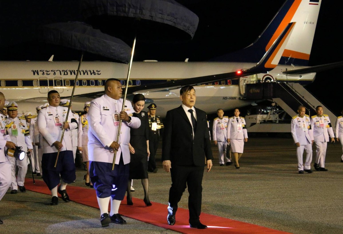 You are currently viewing พระบาทสมเด็จพระเจ้าอยู่หัว และสมเด็จพระนางเจ้าฯ พระบรมราชินี เสด็จพระราชดำเนิน ทรงเป็นองค์ประธานเปิดโครงการอาคารเรียนรู้เฉลิมพระเกียรติ 72 พรรษา และงานโครงการหลวง ประจำปี 2568 ณ อาคารเรียนรู้เฉลิมพระเกียรติ 72 พรรษา ศูนย์วิจัยและพัฒนาการเกษตรโครงการหลวง ชนกาธิเบศรดำริ จังหวัดเชียงใหม่ ในวันจันทร์ ที่ ๑ ธันวาคม ๒๕๖๘  โดยมี น.อ.พัลลภ พยัคเลิศ หัวหน้าสถานีวัดความสั่นสะเทือนจังหวัดเชียงใหม่ เข้าร่วมรับ – ส่ง เสด็จ ฯ