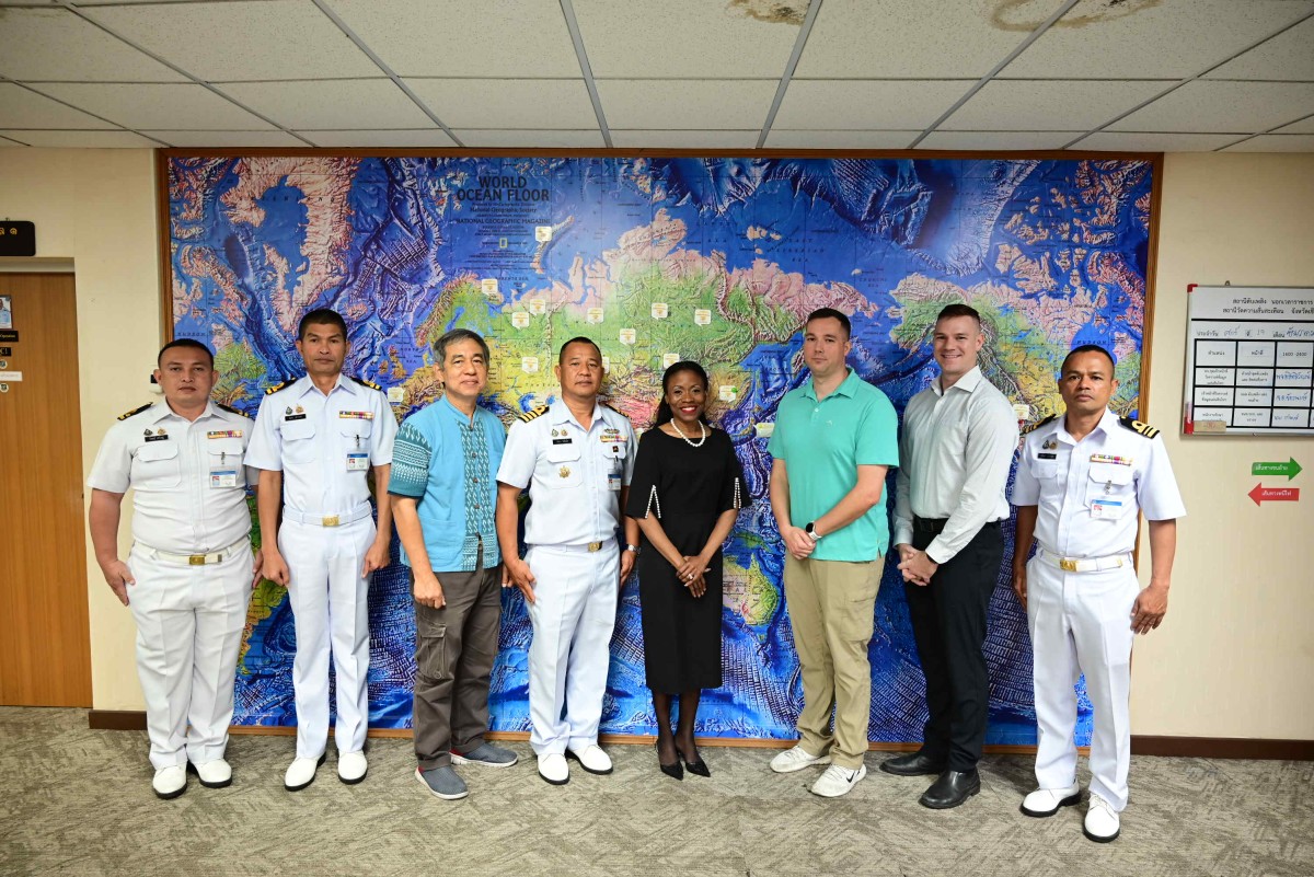 You are currently viewing สถานีวัดความสั่นสะเทือนจังหวัดเชียงใหม่ให้การต้อนรับคุณ คีเลีย คัมมินส์ กงสุลใหญ่สหรัฐอเมริกา ประจำจังหวัดเชียงใหม่ เข้าเยี่ยมชมกิจการของ สวท.ชม. ในวันที่ ๑๙ ธันวาคม ๒๕๖๘