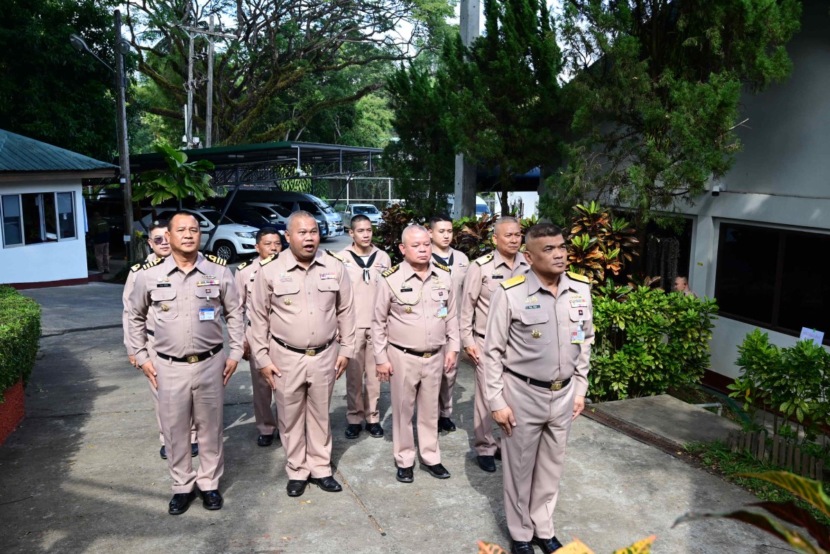 You are currently viewing น.อ.พัลลภ พยัคเลิศ หัวหน้าสถานีวัดความสั่นสะเทือนจังหวัดเชียงใหม่ ให้การต้อนรับ พล.ร.ต. วิชชุ บำรุง จก.สก.ทร. และคณะจัดกิจกรรมสวัสดิการสัญจรให้แก่กำลังพล ทร. โดยมีวัตถุประสงค์เพื่อให้ความรู้ความเข้าใจเรื่องสิทธิของกำลังพลที่ปฏิบัติราชการชายแดนและให้คำแนะนำและบริการต่างๆ เกี่ยวกับกิจการของ สก.ทร. ณ สถานีวัดความสั่นสะเทือนจังหวัดเชียงใหม่ ในวันที่ ๑๙ ธันวาคม ๒๕๖๘