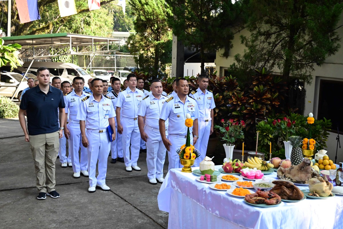 You are currently viewing น.อ.พัลลภ  พยัคเลิศ หัวหน้าสถานีวัดความสั่นสะเทือนจังหวัดเชียงใหม่ เป็นประธานในพิธีทำบุญ เนื่องในวันคล้ายวันสถาปนาสถานีวัดความสั่นสะเทือนจังหวัดเชียงใหม่ พร้อมด้วยหน่วยงานต่าง ๆ ( กองบิน 41, อาคารจำหน่ายผลิตภัณฑ์ศิลปาชีพ ฯ เชียงใหม่, กองกำลังผาเมือง, สภ.ภูพิงค์, สำนักงาน อ.ส.ค. ภาคเหนือตอนบน ศูนย์อุตุนิยมวิทยาภาคเหนือ, สภ.ช้างเผือก, สวนสัตว์เชียงใหม่) ข้าราชการ สวท.ชม. และพนักงาน สวท.ชม. เข้าร่วมพิธีดังกล่าว ในวันที่ ๒๙ ธันวาคม ๒๕๖๘